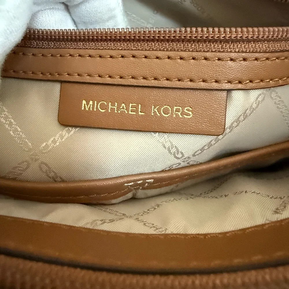 Michael Kors Voyager East West Tote Bag! EUC!! - Picture 12 of 15